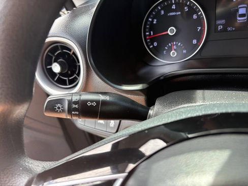 Certified 2021 Kia Forte Sedan FWD image 28