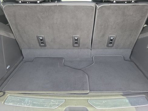 Used 2024 Cadillac Escalade Sport AWD/4WD image 12