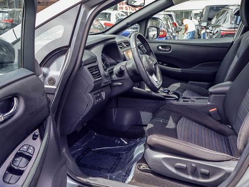 Used 2023 Nissan Leaf SV Plus FWD image 2