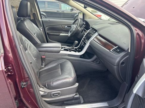 Used 2011 Ford Edge Limited w/ 302A Rapid Spec Order Code FWD image 12