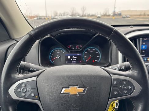 Used 2022 Chevrolet Colorado LT w/ LT Convenience Package image 8