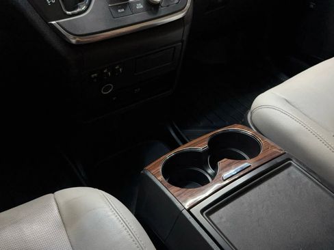 Used 2017 Toyota Sienna Limited Premium image 17