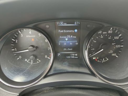 Used 2017 Nissan Rogue S image 24