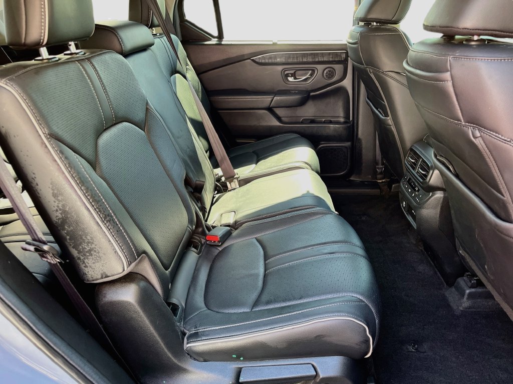 Used 2024 Honda Pilot Elite image 30
