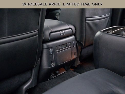Used 2024 INFINITI QX80 Sensory AWD/4WD image 17