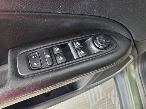Used 2019 Jeep Compass Limited AWD/4WD image 12