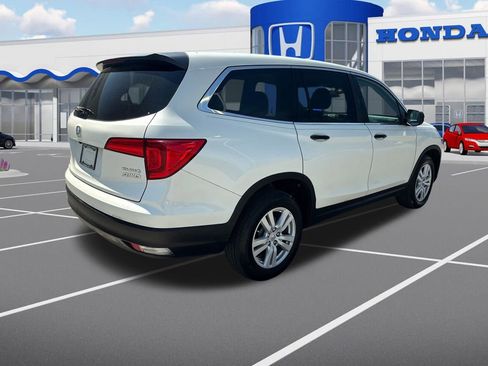 Used 2018 Honda Pilot LX image 9