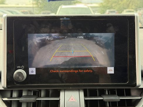 Used 2023 Toyota RAV4 LE FWD image 27