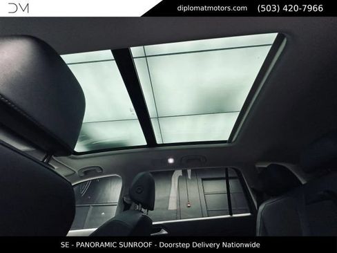 Used 2020 Volkswagen Tiguan SE w/ Panoramic Sunroof Package AWD/4WD image 24