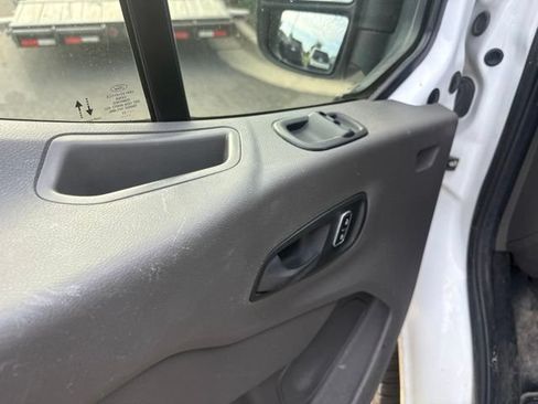 Used 2022 Ford Transit 250 Low Roof w/ Exterior Upgrade Package RWD image 9
