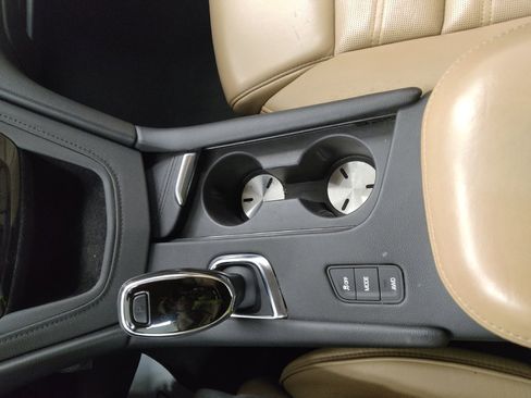 Used 2017 Cadillac XT5 Platinum w/ Driver Assist Package image 26