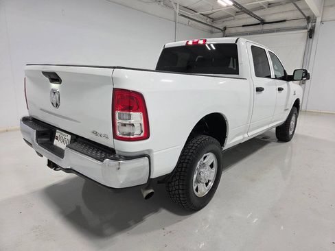 Used 2022 RAM 2500 Tradesman w/ Chrome Appearance Group AWD/4WD image 6