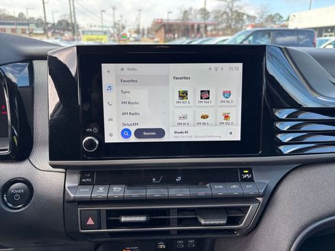 Used 2025 Toyota Camry LE image 21