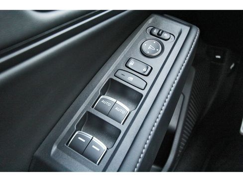 Used 2025 Honda Accord Sport image 19