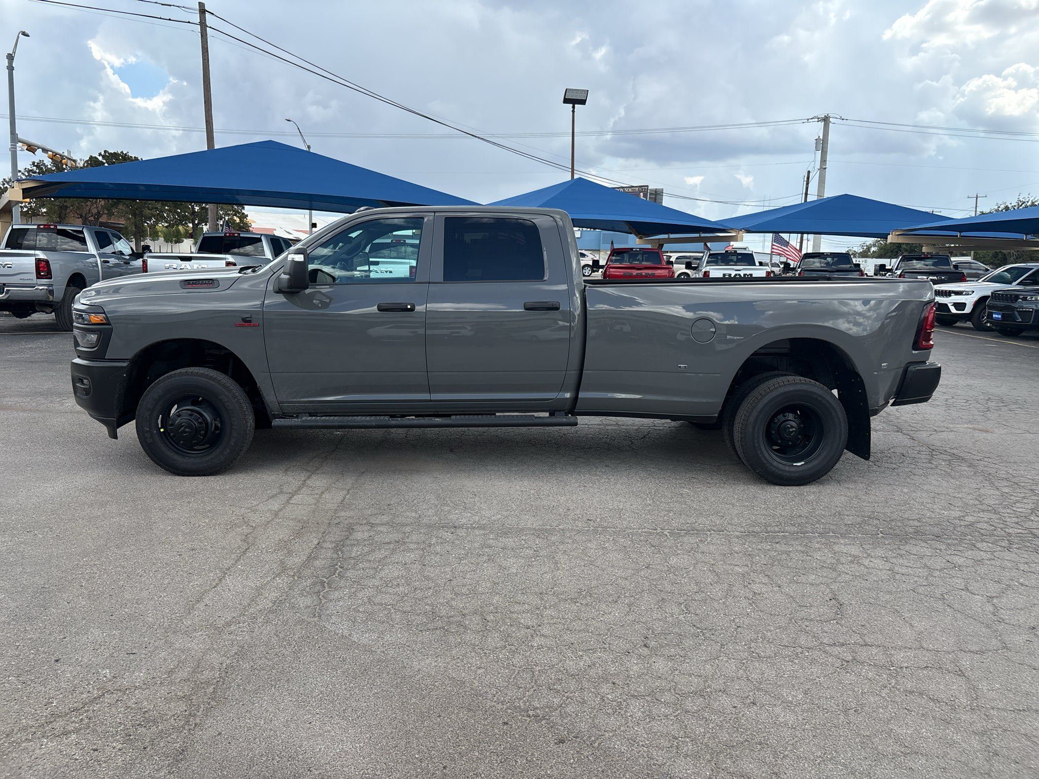 New 2027 RAM 3500 Tradesman AWD/4WD image 8