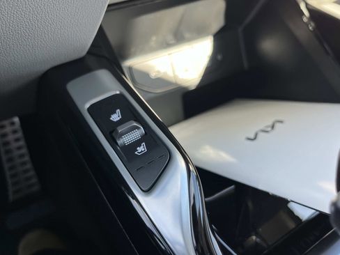 New 2026 Kia Sorento SX image 33