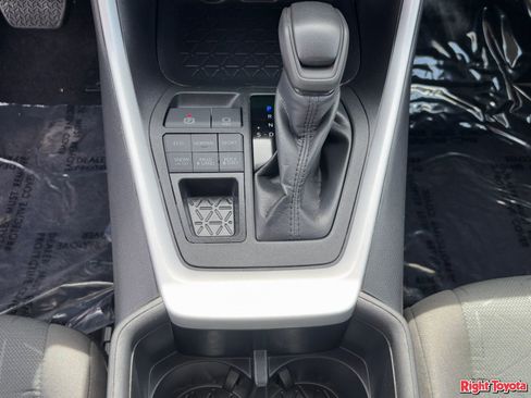Certified 2024 Toyota RAV4 XLE AWD/4WD image 29