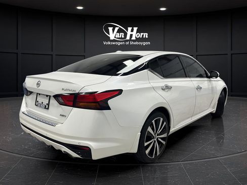 Used 2020 Nissan Altima 2.5 Platinum AWD/4WD image 7