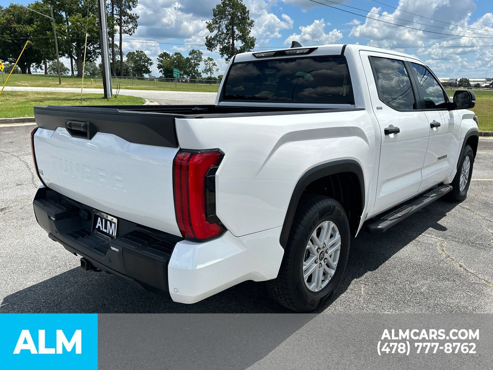 Used 2024 Toyota Tundra SR5 w/ SR5 Convenience Package RWD image 5