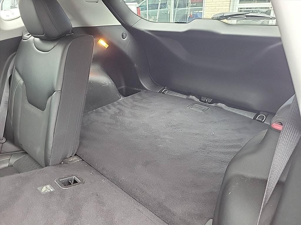 Used 2019 Jeep Compass Latitude AWD/4WD image 18