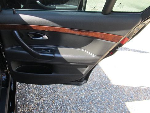 Used 2008 Saab 9-3 2.0T w/ Moonroof Package FWD image 35
