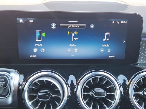 Certified 2025 Mercedes-Benz GLB 250 GLB 250 image 10