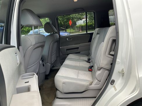 Used 2015 Honda Pilot LX image 9