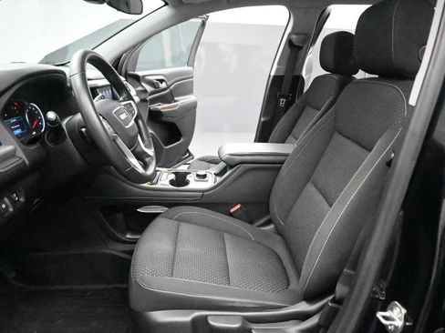 Used 2021 GMC Acadia SLE w/ LPO, Floor Liner Package AWD/4WD image 9