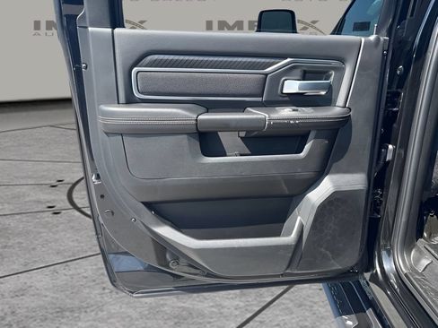 Used 2025 RAM 2500 Big Horn AWD/4WD image 24