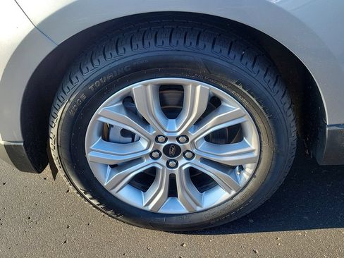 Certified 2023 Ford Edge Titanium AWD/4WD image 5