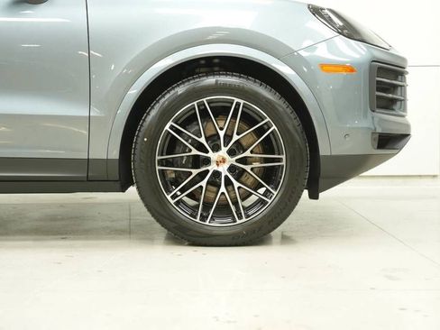 New 2026 Porsche Cayenne AWD/4WD image 39