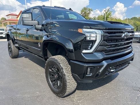 New 2025 Chevrolet Silverado 2500 High Country w/ High Country Premium Package AWD/4WD image 4