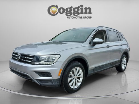 Used 2019 Volkswagen Tiguan SE w/ Panoramic Sunroof Package image 1