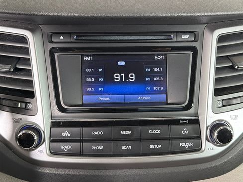 Used 2017 Hyundai Tucson SE image 28