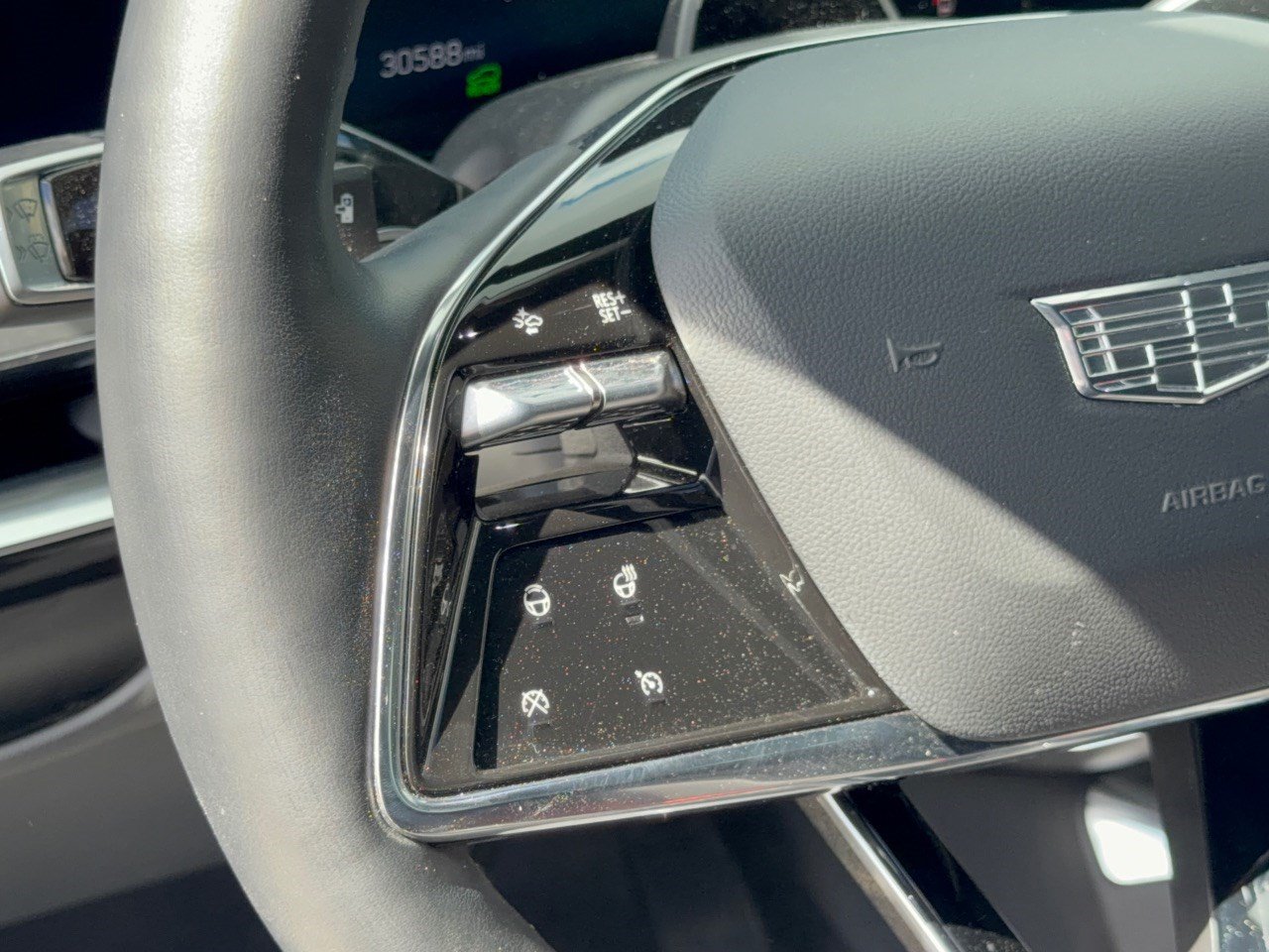 Used 2024 Cadillac Lyriq Sport RWD image 18