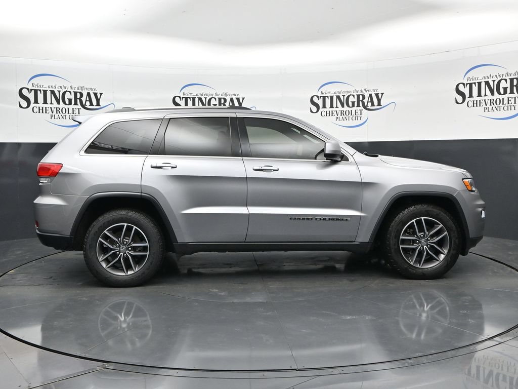 Used 2018 Jeep Grand Cherokee Laredo RWD image 8