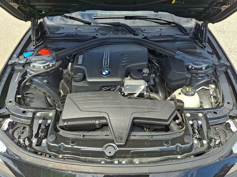 Used 2017 BMW 320i xDrive Sedan AWD/4WD image 29