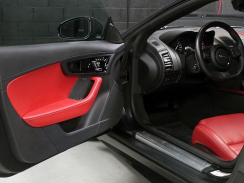 Used 2020 Jaguar F-TYPE R-Dynamic image 28