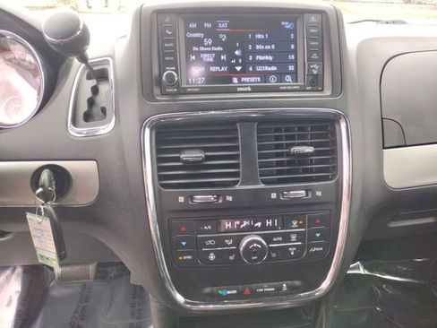 Used 2019 Dodge Grand Caravan GT image 20