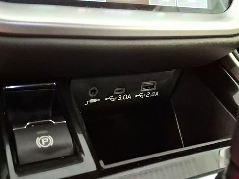 Certified 2025 Subaru Legacy Premium AWD/4WD image 21