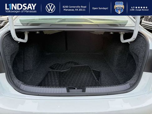Used 2024 Volkswagen Jetta SEL image 12