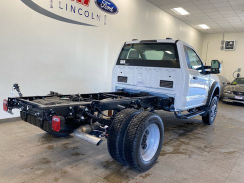 New 2026 Ford F550 4x4 Regular Cab Super Duty image 7