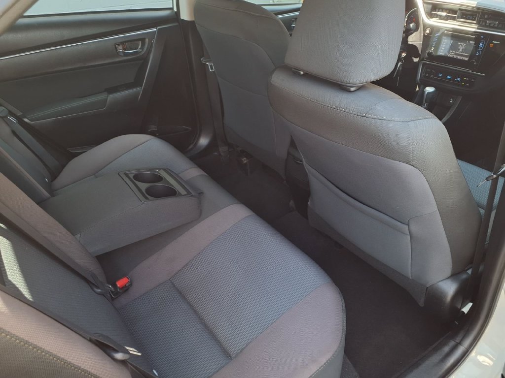 Used 2017 Toyota Corolla LE w/ Carpet Mat Package (TMS) FWD image 34