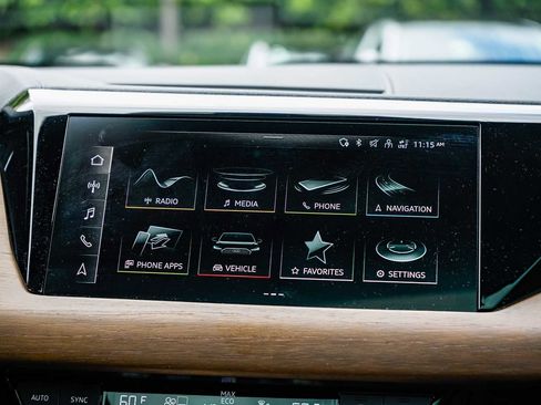 Certified 2022 Audi e-tron GT Prestige w/ Prestige Package image 14