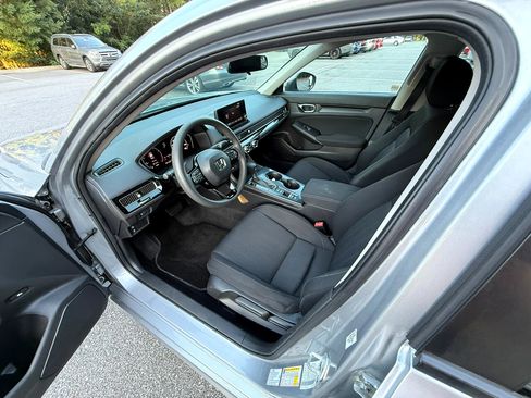 Used 2022 Honda Civic LX image 8