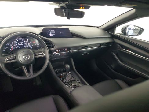 Used 2020 MAZDA MAZDA3 Hatchback image 15