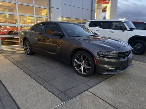Used 2016 Dodge Charger SXT w/ Rallye Group image 5