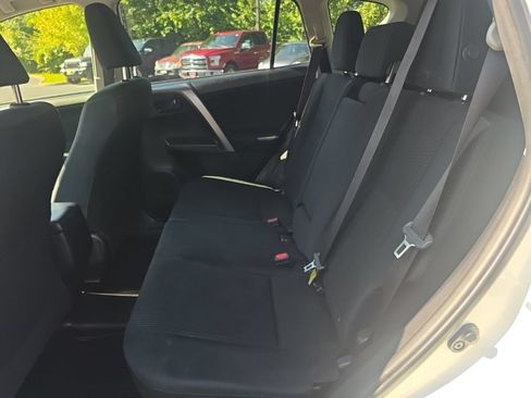 Used 2018 Toyota RAV4 LE w/ All Weather Liner Package FWD image 24