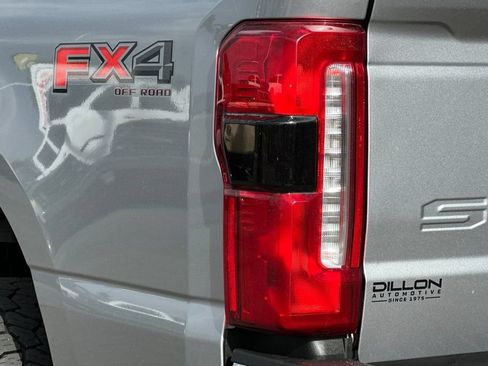 Used 2024 Ford F350 Lariat w/ FX4 Off-Road Package AWD/4WD image 25