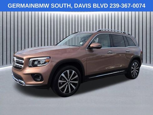 Used 2023 Mercedes-Benz GLB 250 image 1
